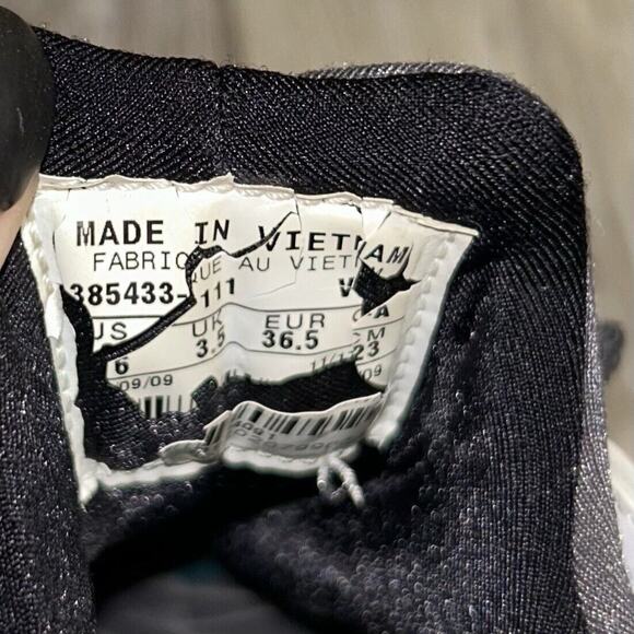 Nike Huarache Run Women's US Size 6 White Green Sneaker Shoes 385433-111 - Picture 9 of 11